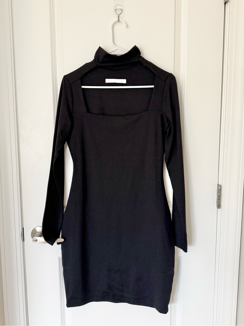 Susana Monaco Black Long-Sleeve Square Neck Dress